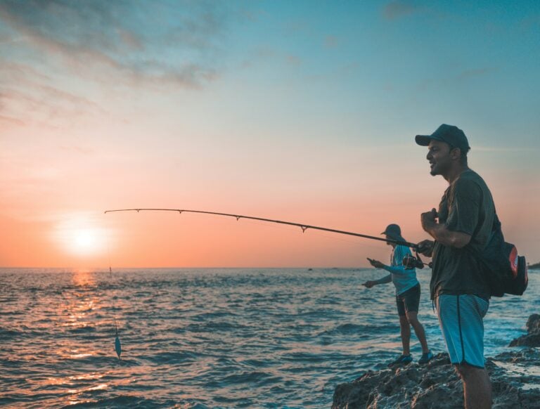 Fishing at Hollywood Beach Florida: Your Guide [Find Out Now]