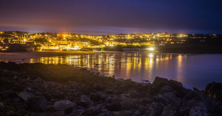 Discover the Best Things to Do in St. Pete Beach at Night [You Won’t Believe 4!]