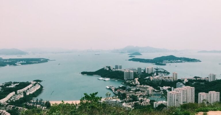 Florida’s Serene White Sandy Shores Guide [Must-Read Tips]