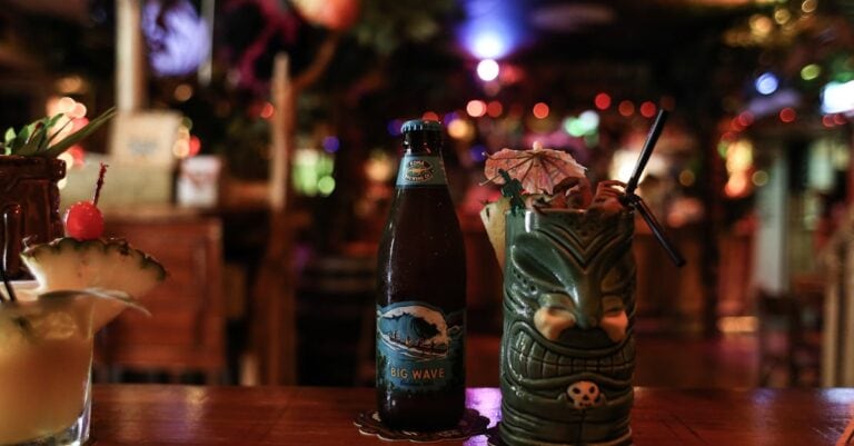 Exploring Beachside Cocktail and Tiki Bars in Florida [Uncover the Best Spots]